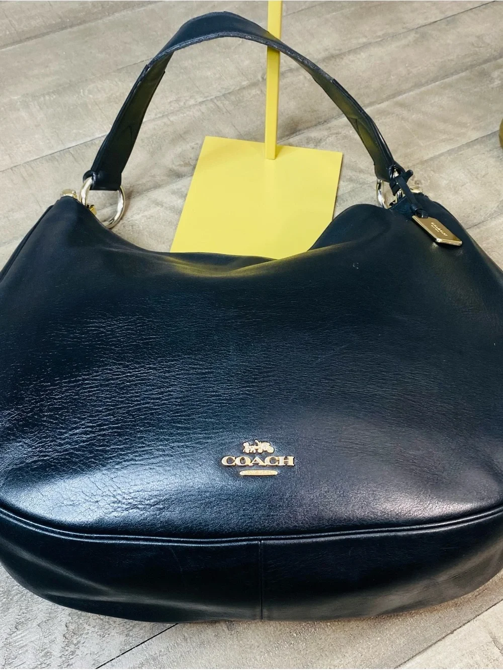 Coach Black Leather Hobo ShoulderCoach Black Leather Hobo Shoulder Handbag Purse